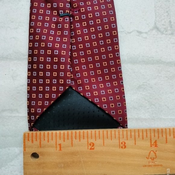 Tom James Silk Necktie Tie Elegant Red Geometric Square Patterned Fl Tall Man - Picture 5 of 11